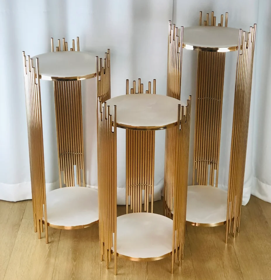Dessert Table Backdrop - Gold Round Metal Plinths Wedding Backdrop
